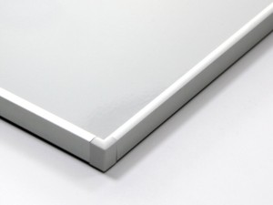Tablica ścienna suchościeralna biała magnetyczna w formacie 250x150 cm w ramie aluminiowej